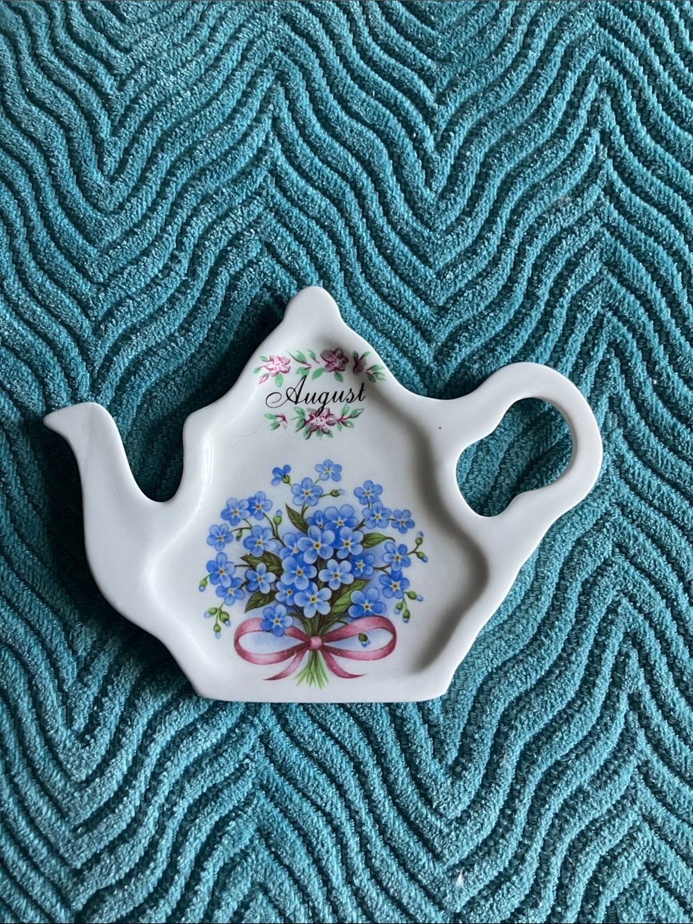 Princess House White Teapot Spoon Rest with Blue Floral 'August' Bouquet